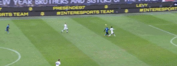 1609681228972035128.gif 乐鱼体育官网-【意甲】劳塔罗戴帽卢卡库传射 国米6比2克罗托内